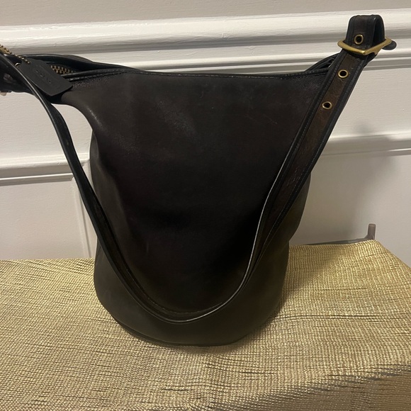 Vintage Large Coach Black Leather Bag with Brass Details.. - Picture 1 of 8